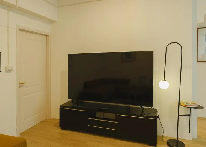 2 Bedroom Sleeps6 I Center Silom *