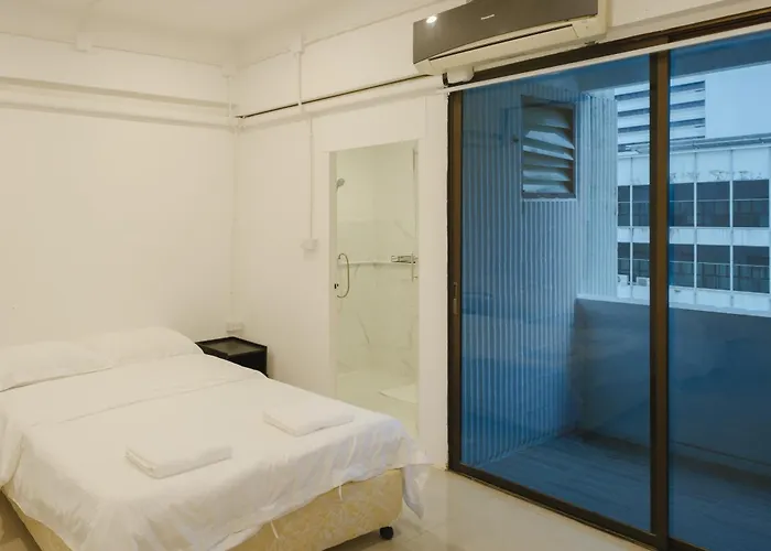 2 Bedroom Sleeps6 I Center Silom *